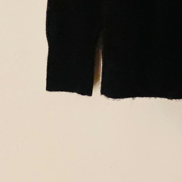 LOFT Silver bow on Black Sweater sz M - Picture 5 of 8